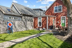 Exterior - Stay & Play Indy- Indoor Fun- 5 Min to Downtown- Sleeps 10 (Indianapolis)
