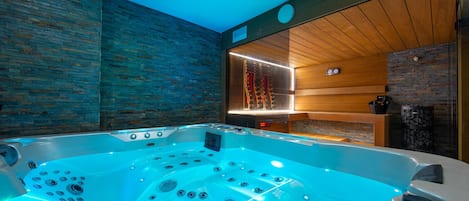 Sauna, bain à remous
