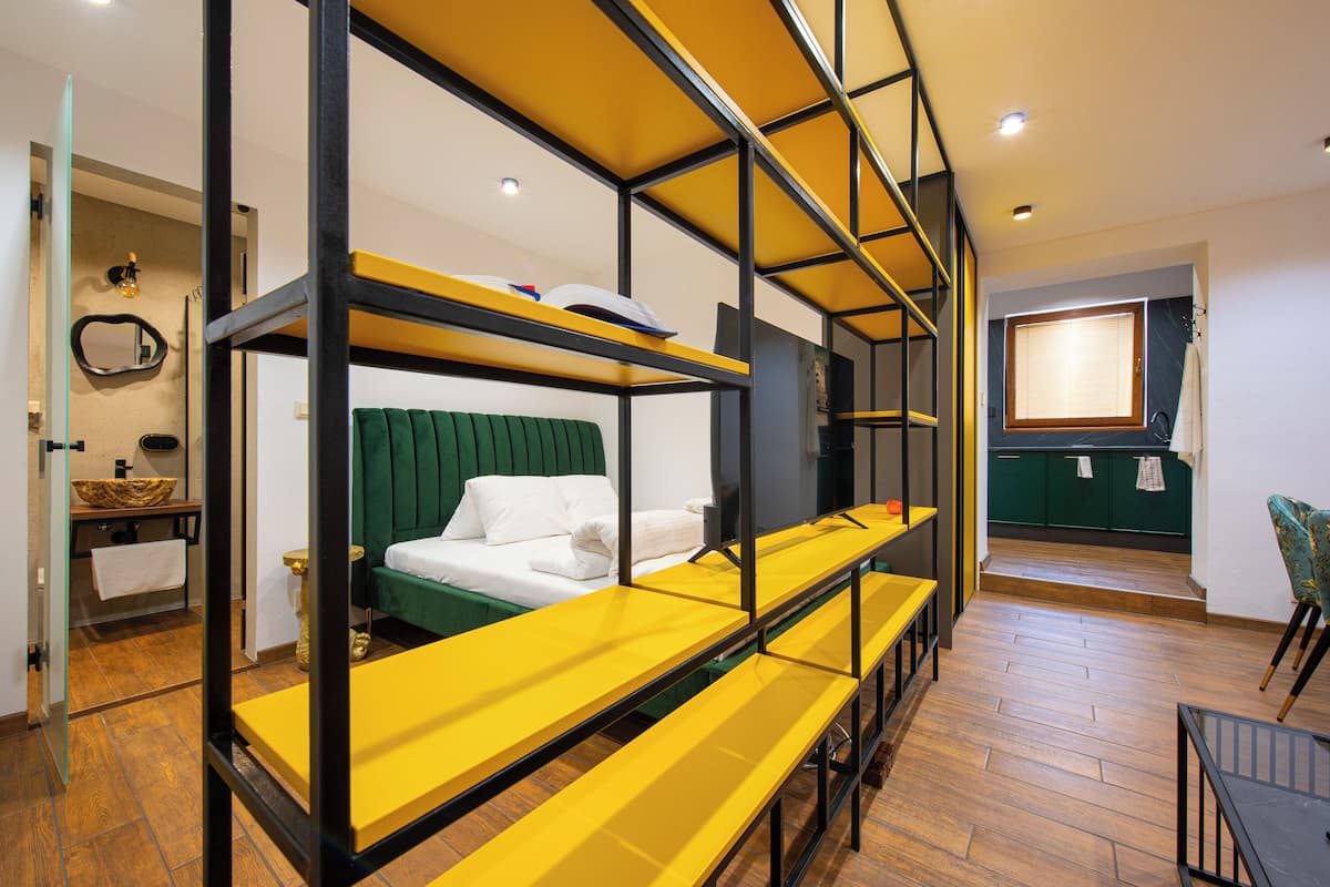 Deluxe Apartment | 1 bedroom, free WiFi