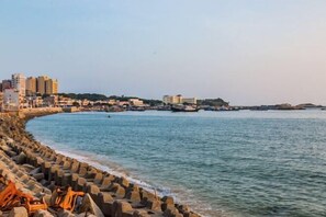 Beach - Hongtong Hostel (Shanwei)