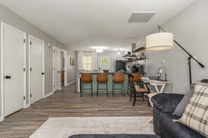 Unclassified image, 3 of 34, button - *Walkable Weaverville|15mn to avl (Weaverville)