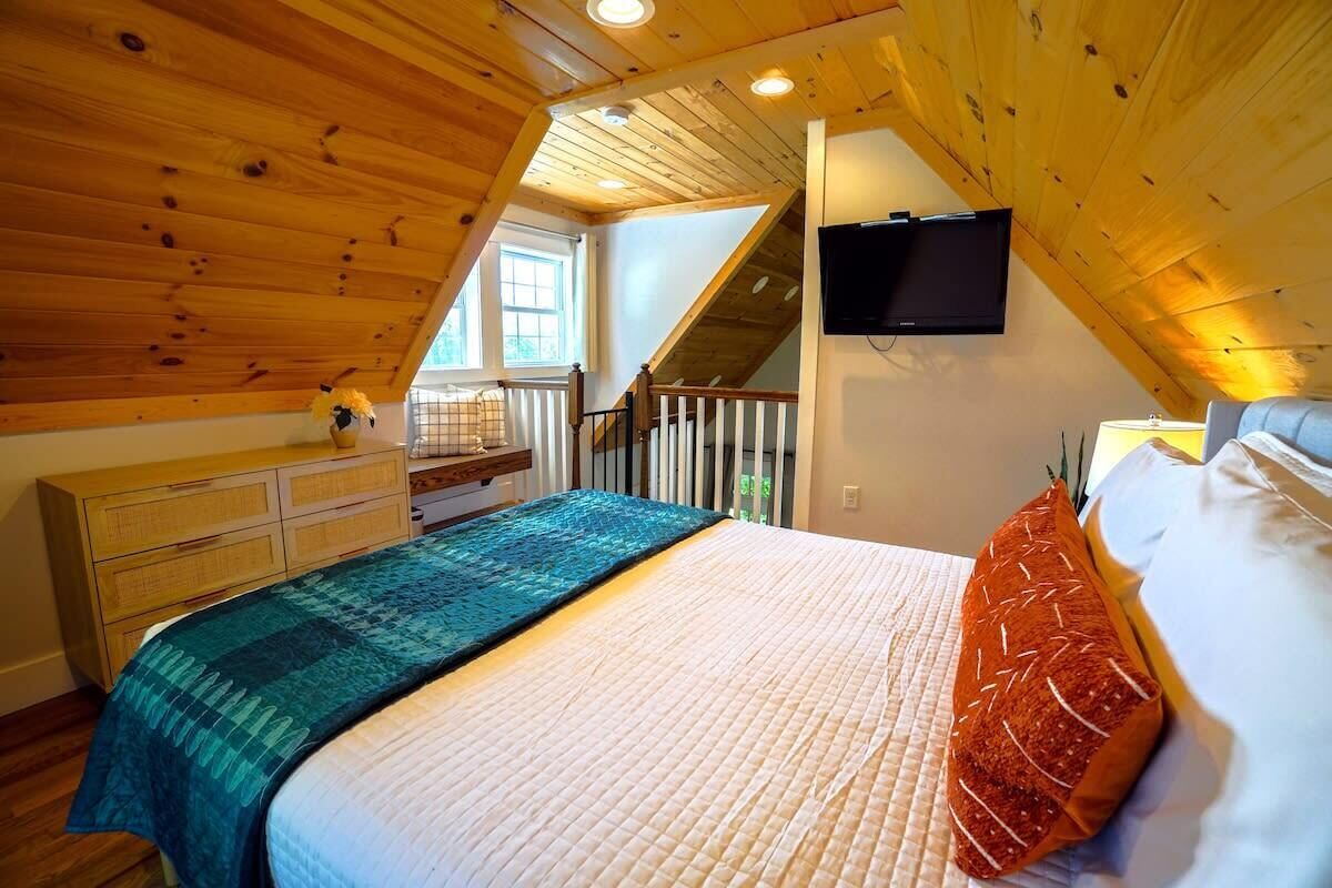 2 habitaciones, tabla de planchar con plancha, wifi y ropa de cama 