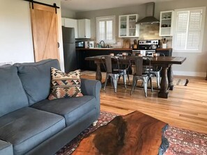 Living area - Llano River House - Waterfront with a View (Llano)