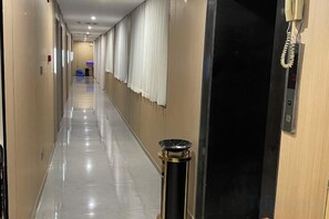 Ảnh chưa phân loại, 4 trong số 18 ảnh, nút