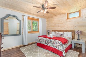 4 chambres, bureau, Wi-Fi, draps fournis