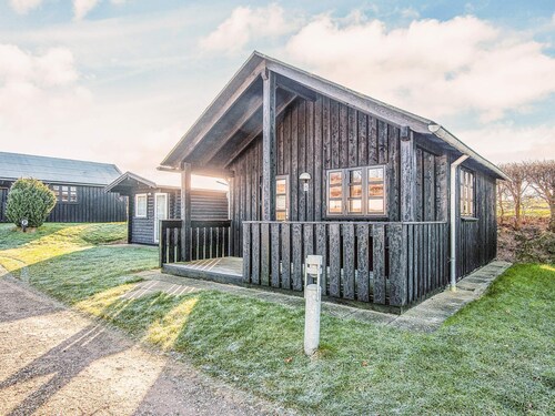 5 Person Relaxing Holiday Park Home in Ronde