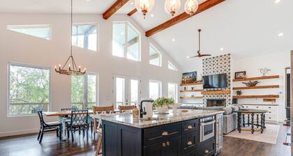 Cielito Lindo River House on the Guadalupe River!
