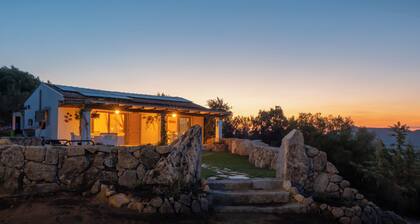 Montelisciu luxury cottage, with breathtaking views