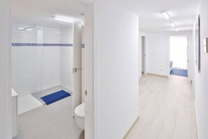 Hair dryer - SPECTACULAR PUERTO BANUS  MODERN 5 BED APARTMENT (Marbella)