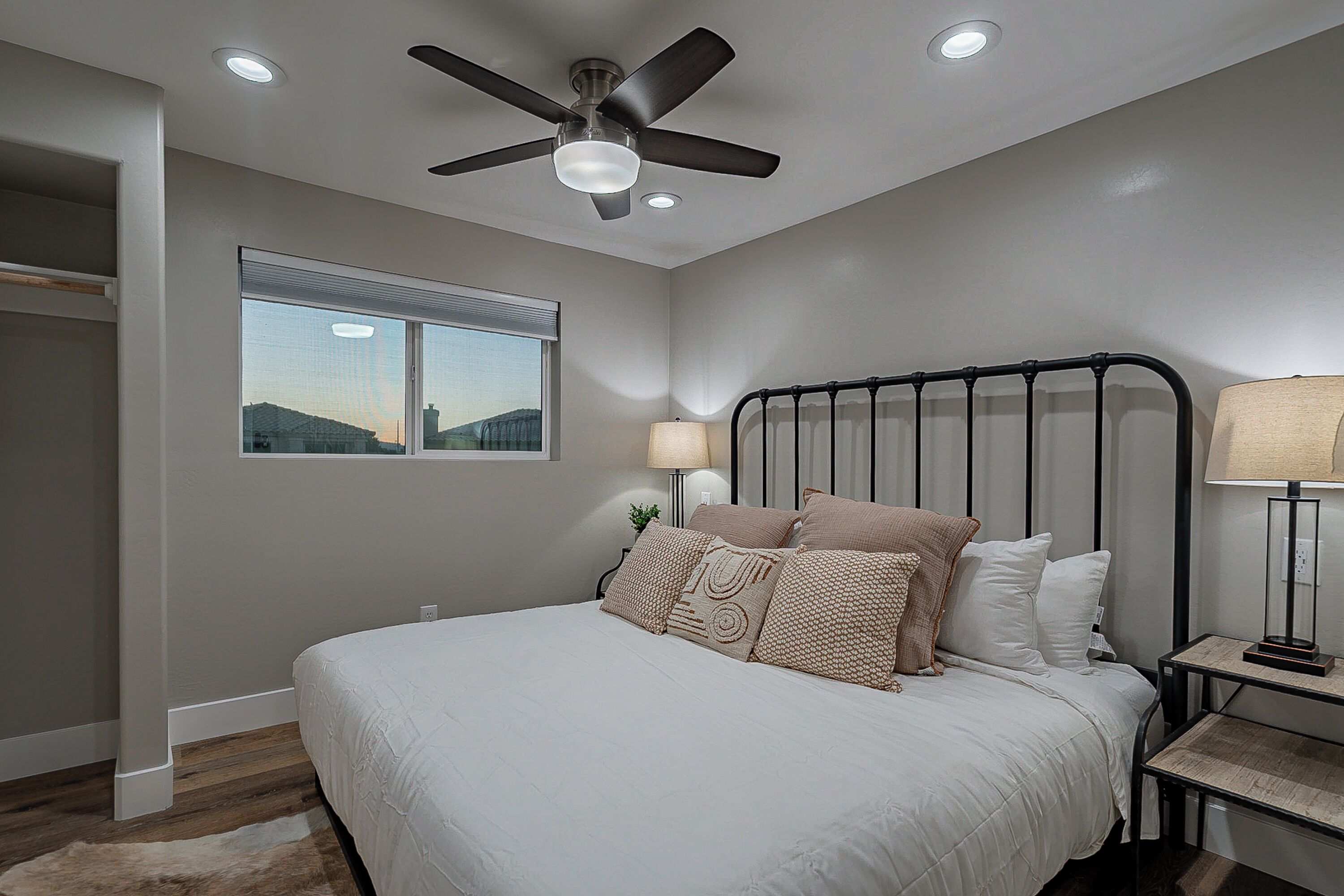 7 bedrooms, desk, free WiFi, bed sheets