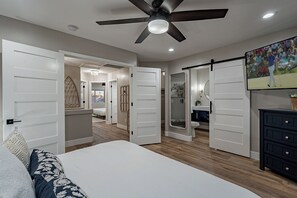 7 chambres, bureau, Wi-Fi gratuit, draps fournis