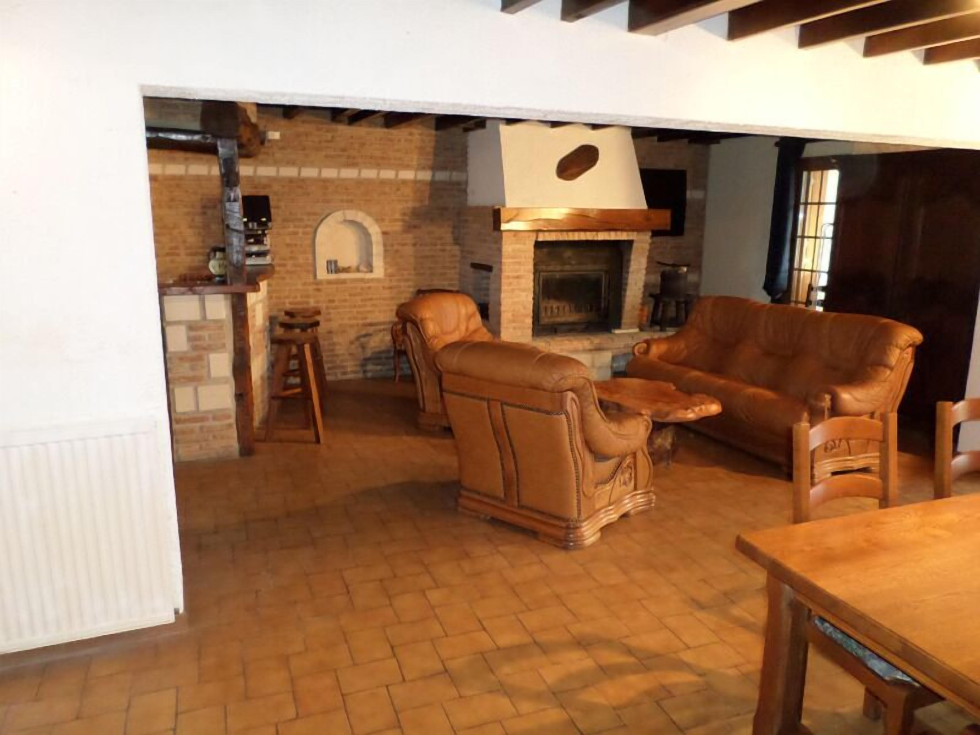 TV, fireplace, DVD player