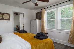 1 Schlafzimmer, Schreibtisch, Bügeleisen/Bügelbrett, WLAN
