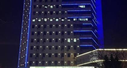 Jingman Light Luxury Hotel (Shangqiu Experimental Middle School High-speed Railway Station)