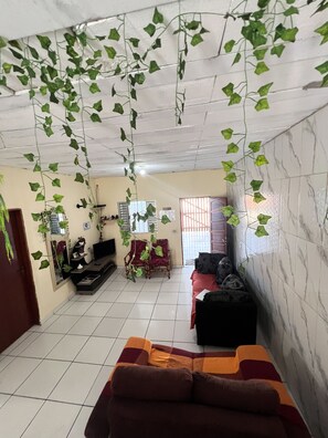 Smart TV - LARGE HOUSE - WI-FI - SWIMMING POOL - BARBECUE - HYDRO (Balneário Flórida Mirim Mongaguá)