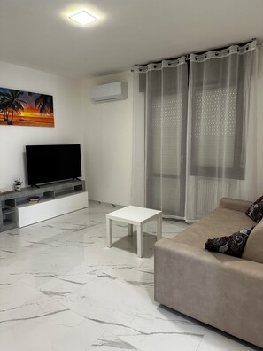 Living area - Residence La Pace: Luxury Apartments (Vicenza)