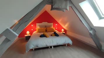 1 bedroom, travel crib, WiFi (free)