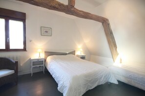 2 bedrooms, travel crib, free WiFi - Gîtes de France® - La Maison de la Ferme (CANOUVILLE)