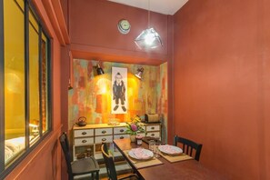 Dining - Gîtes de France® - Bayen's Family (FECAMP)