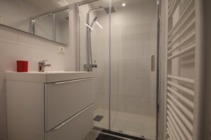 Shower - Gîtes de France® - Le Haut du Vallon (ROUXMESNIL BOUTEILLES)