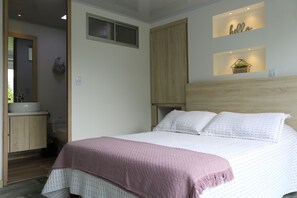 3 chambres, bureau, fer et planche à repasser, Wi-Fi gratuit