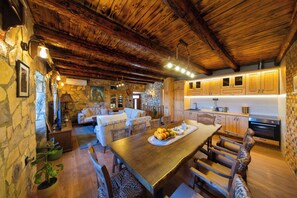 Dining - Peaceful 2BDR Village Villa with pool near wonderful Cetinje (Cetinje)