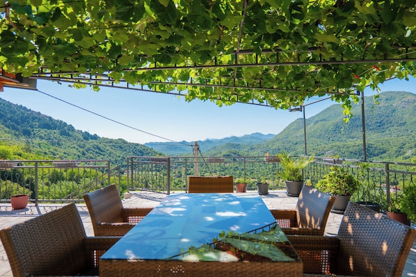 Outdoor dining