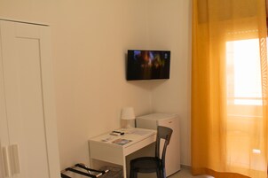 Camera Superior, balcone, vista città