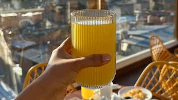 Tägliches inbegriffenes kontinentales Frühstück