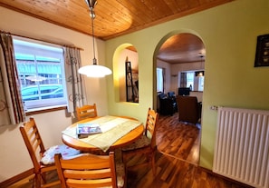 Apartment | Private kitchen - Dreamy Apartment With Private Pool (Gnesau)