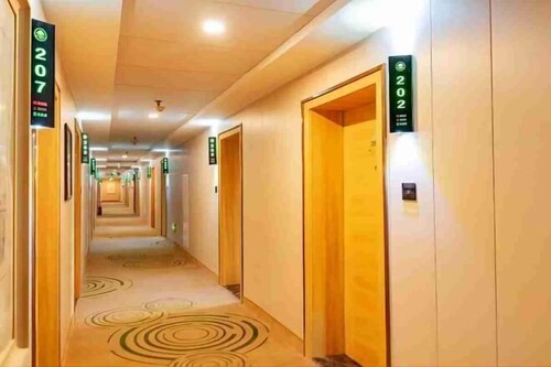 Light Living City Preferred Hotel (RT-Mart)