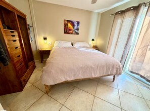 2 bedrooms, iron/ironing board, WiFi, bed sheets - Central Encinitas, 1.4 Miles from Beach (Encinitas)