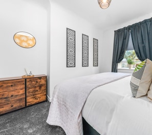 2 habitaciones, tabla de planchar con plancha y wifi gratis