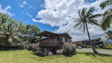 Family Cottage, Ocean View | Street view