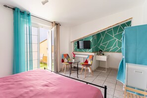 Comfort Double Room, Shared Bathroom, City View | Frette Italian sheets, premium bedding, down comforters - Miu' Bed and Breakfast (Ciampino)