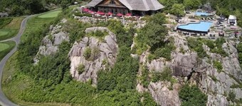 Fairway Retreat At Muskoka Bay Resort | Sleeps 8