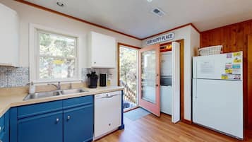 Micro-ondas, fogão, cooktop, lava-louças