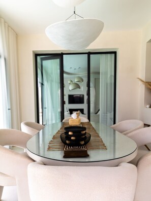 Royal Villa | Terrace/patio