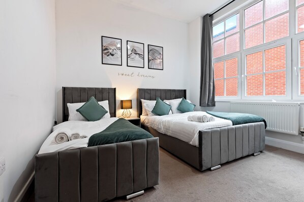 Free WiFi - Luxe Stays Central Jewellery Quarter (Birmingham)