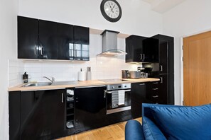 Private kitchen - Luxe Stays Central Jewellery Quarter (Birmingham)
