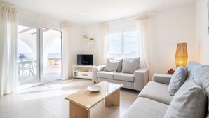 TV - Apartment Dofi in Portocolom (Portocolom)