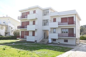 Exterior - M001 - Marcelli, three-room apartment with sea view (Marcelli)