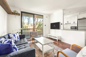 TV - Cozy 2beds retreat in Manly Vale (Manly Vale)