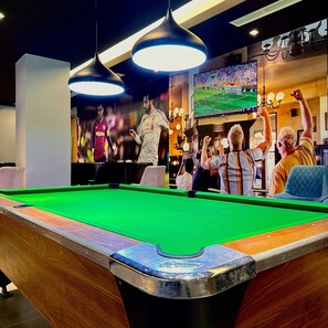 2 bars/lounges - Mirador  (Manama)