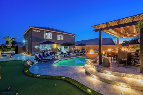 7BR/4BATH Getaway w/Arcade Room, HEATED Pool, Billiards, Hot Tub & Mini Golf