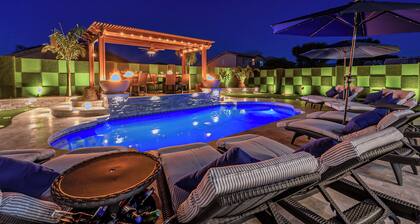7BR/4BATH Getaway w/Arcade Room, HEATED Pool, Billiards, Hot Tub & Mini Golf