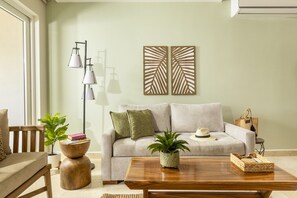Smart TV, books