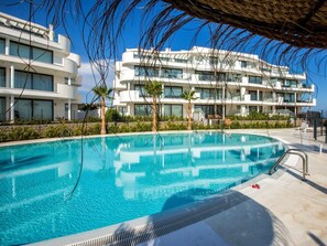 Pool - ViVi Homes pool, Bossa nova apartment (Fuengirola)