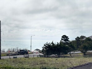 Miscellaneous - Emerald Isles-close to the beach (Crescent City)