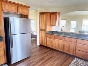 Interior - Emerald Isles-close to the beach (Crescent City)